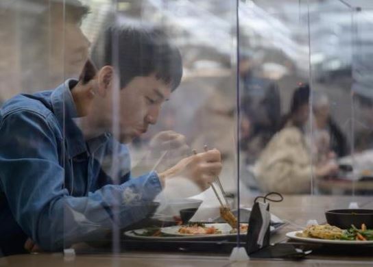韩国：3月就业人口同比减少近20万