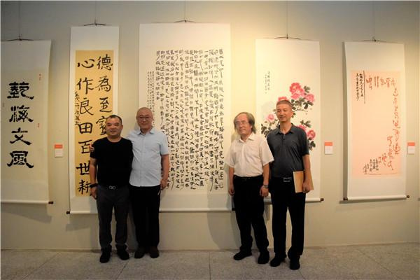 丝路画语——“一带一路”沿线华人艺术家书画展今日开幕
