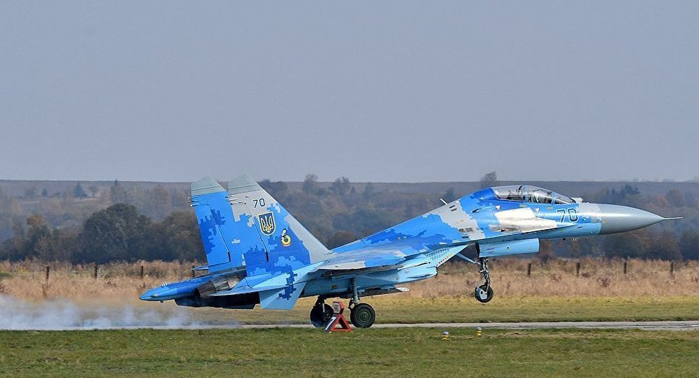 乌克兰一架苏-27战斗机失事