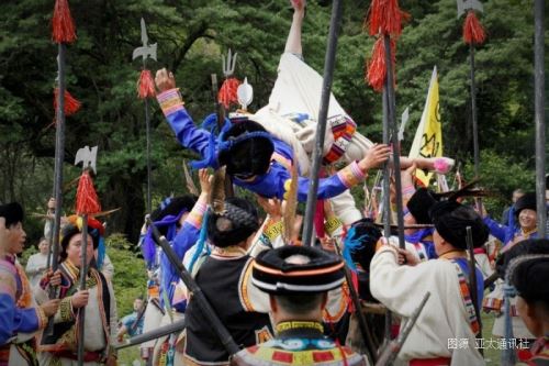 图说高原非遗盛典_茂县松坪沟2019“转山会”祭祀庆典活动