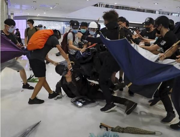 蔡英文用完即弃?香港示威者赴台寻庇护遭冷遇有人已返港