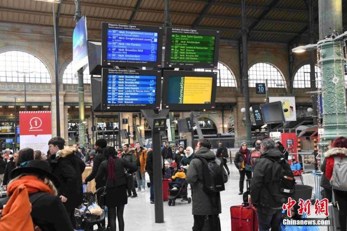 法国罢工：铁路公司欲削减圣诞儿童专列引众怒