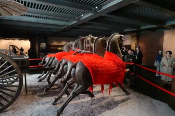 荆州纪行之五 比秦兵马俑更早的“地下王国”